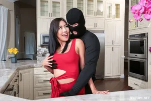 Sáng sớm mệt cô bé với bạn trai cuồng dâm