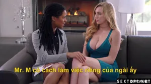 Cô gái xinh đẹp ngực to! Sử dụng ngực lớn để quan hệ bằng miệng! Cặp đôi này vào phòng và quan hệ tình dục. Họ nắm lấy cái của quý và mút nó. Họ giữ chặt cái mông béo và tiến vào từ phía sau. Hai con vú rung chuyển trong tư thế cưỡi ngựa...