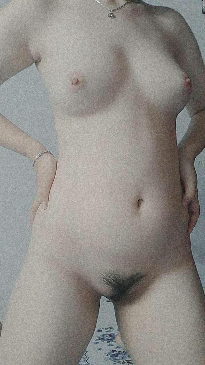 Nịnh mãi vợ bạn mới cho địt